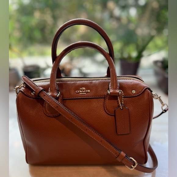 COACH Crossgrain Leather Mini Bennett Satchel
Crossbody Bag - Picture 3 of 7